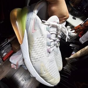 Air Max 270 White Arctic Punch